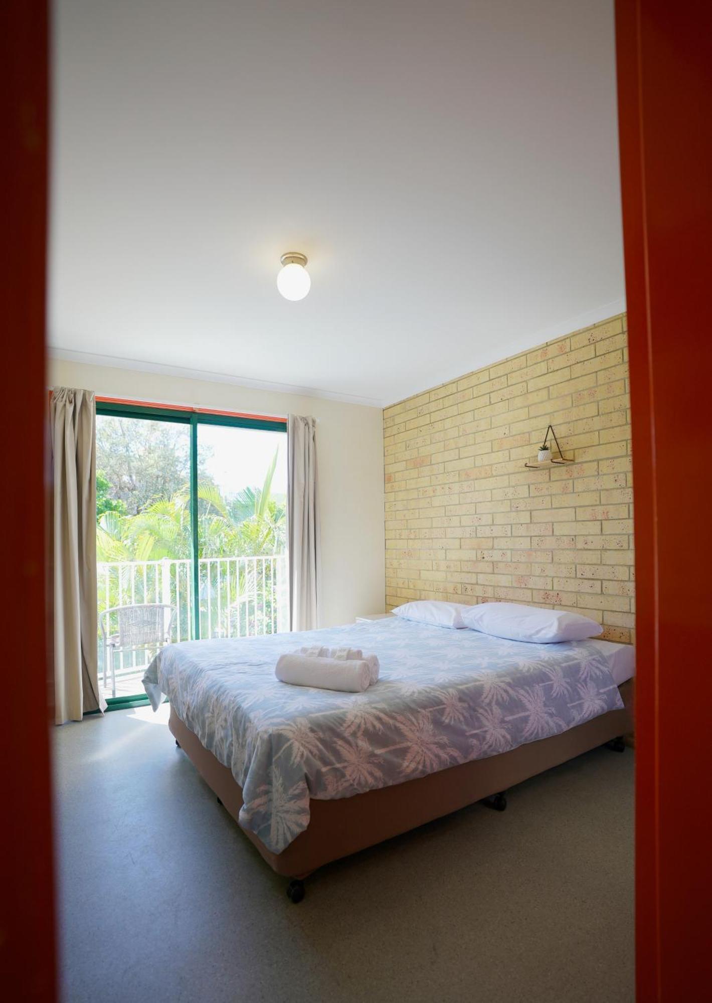 Coolum Budget Accommodation Coolum Beach Exterior photo