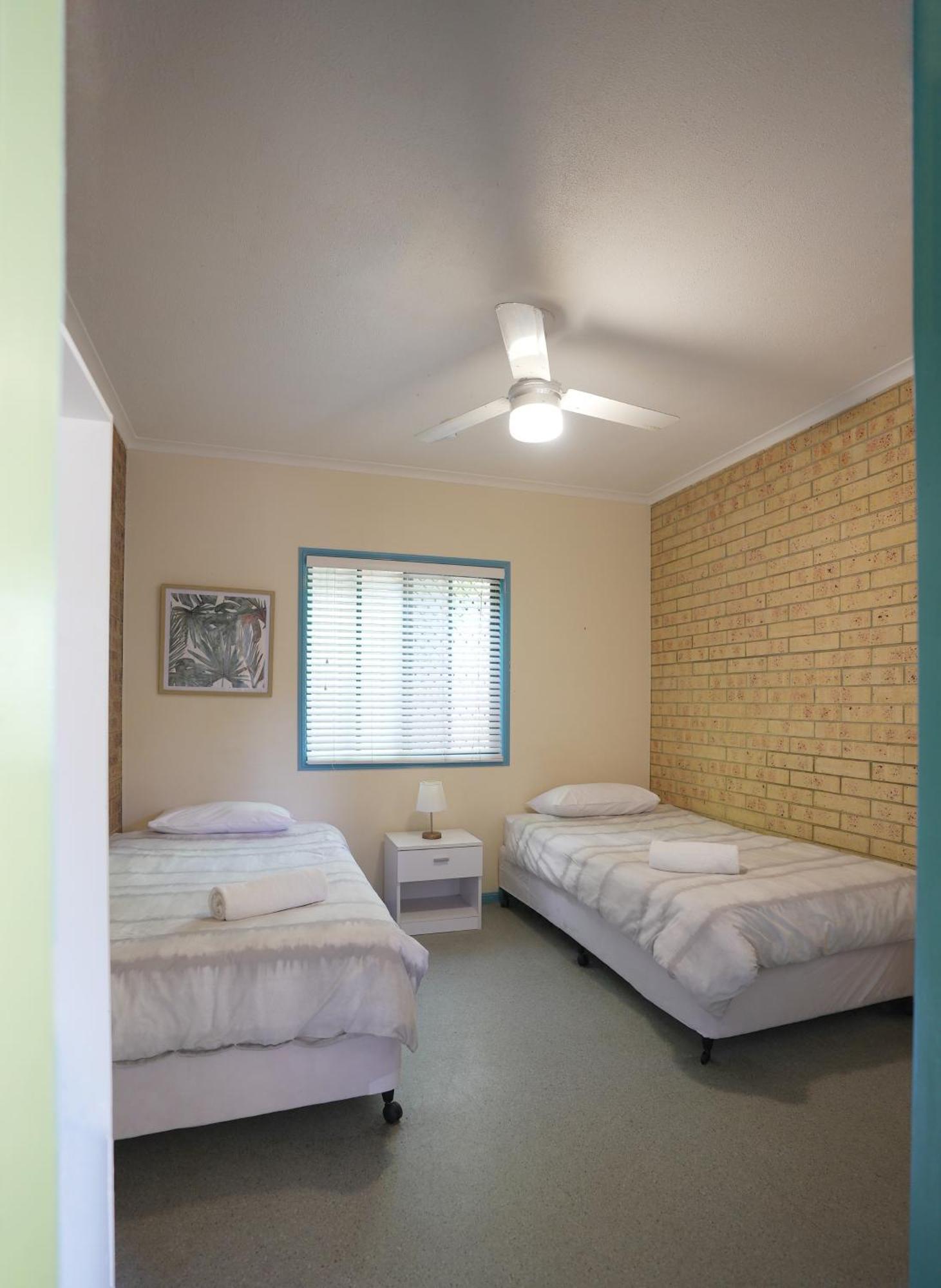 Coolum Budget Accommodation Coolum Beach Exterior photo
