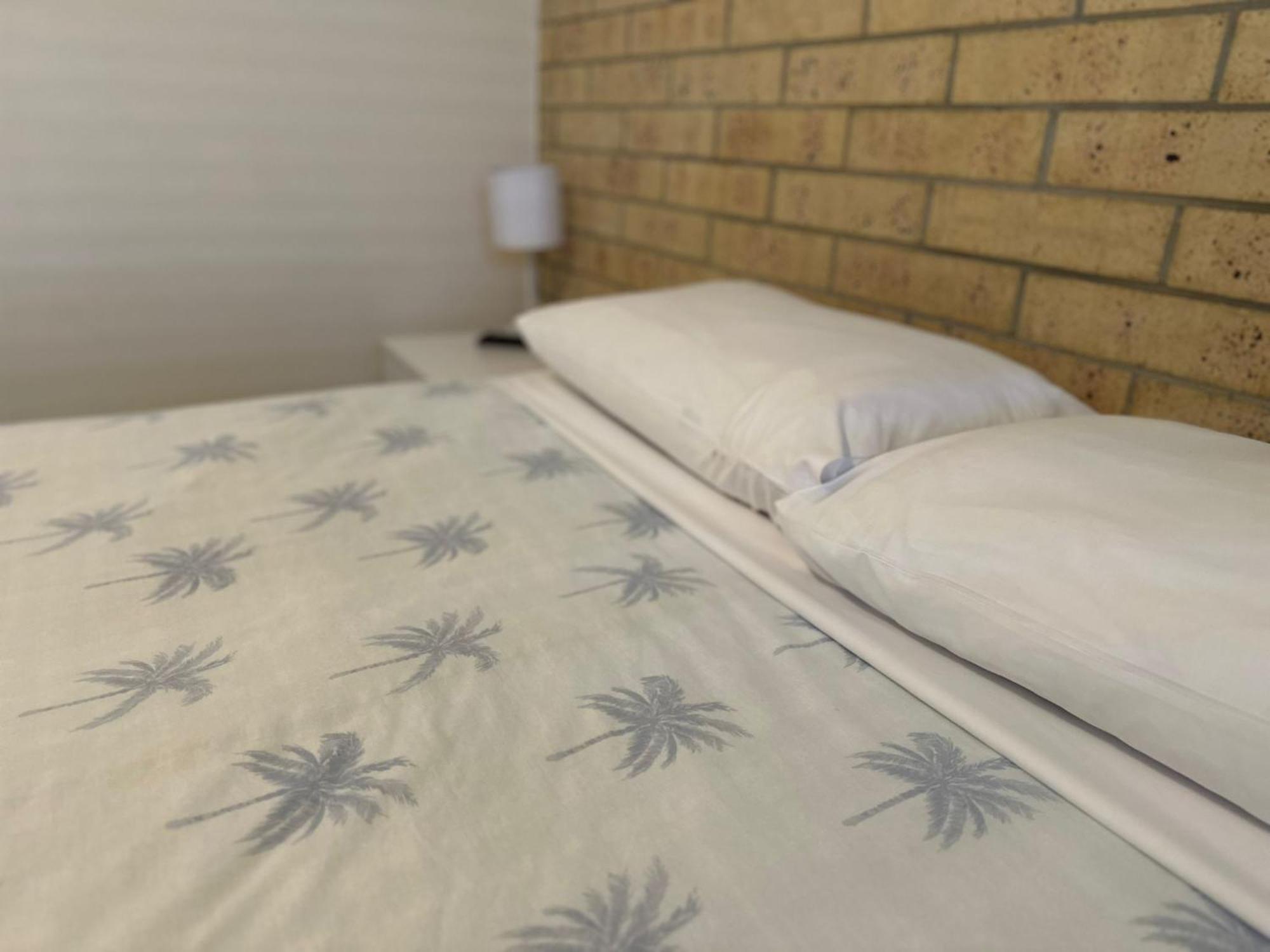 Coolum Budget Accommodation Coolum Beach Exterior photo